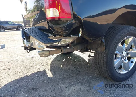 2018 Ram 1500 Big Horn 4X2 5'7 Box из США, поврежденный, VIN 3C6RR6LT7JG167255